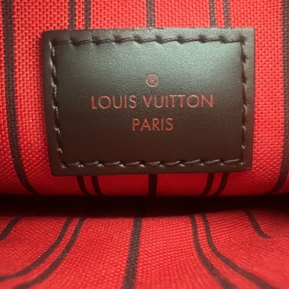 Authentic Louis Vuitton Damier Ebene Pouch - Picture 7 of 13